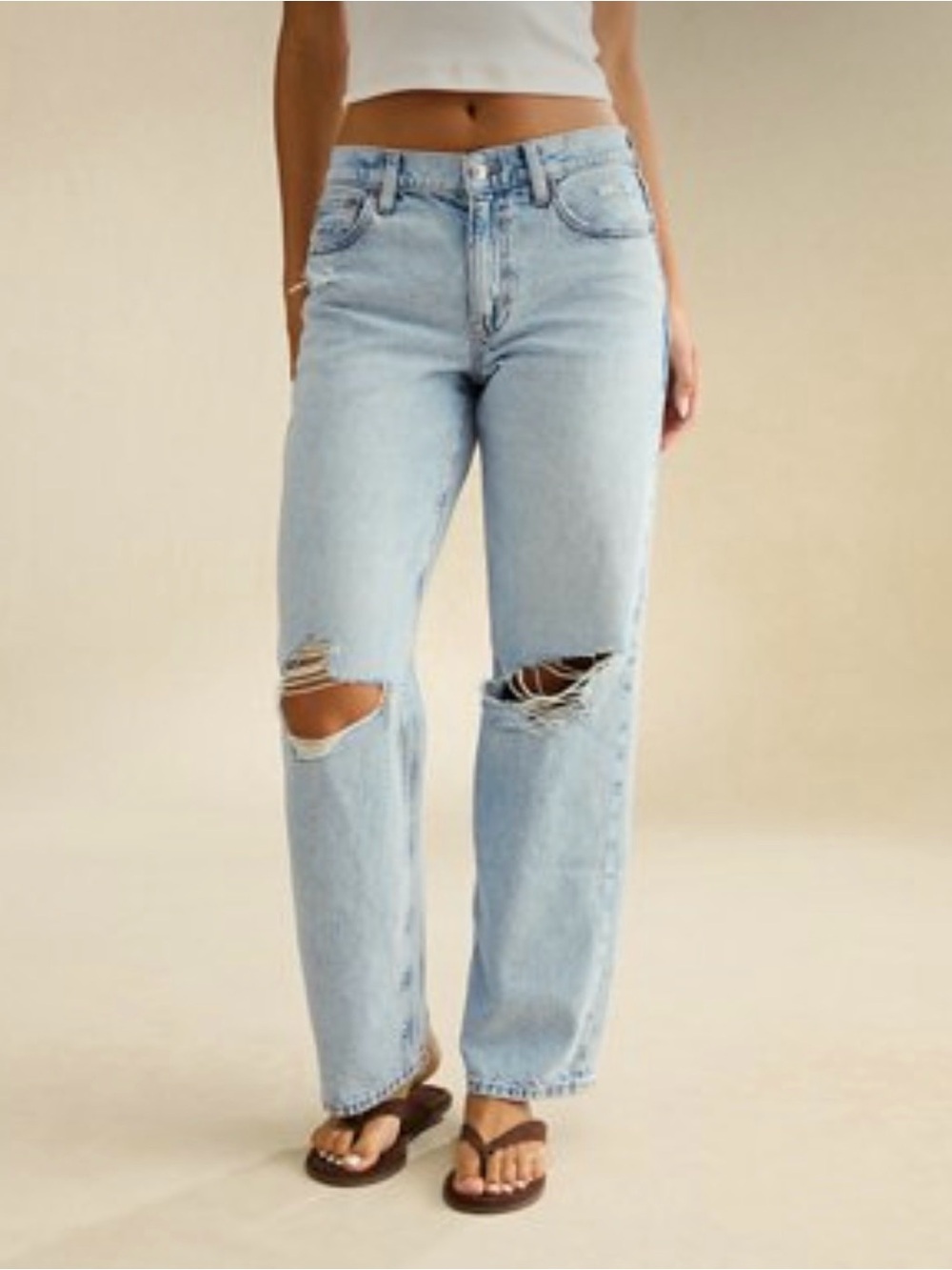 American Eagle Light Blue Distressed Women's Jeans